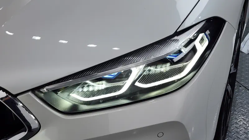 BMW 8-Series