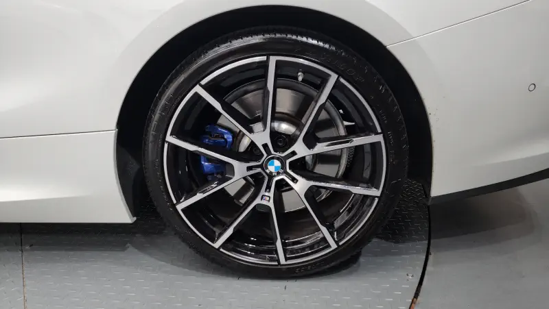 BMW 8-Series