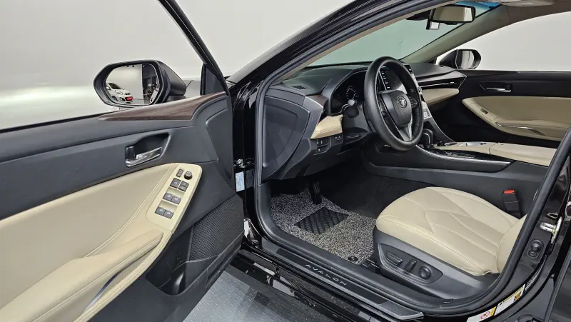 Toyota Avalon