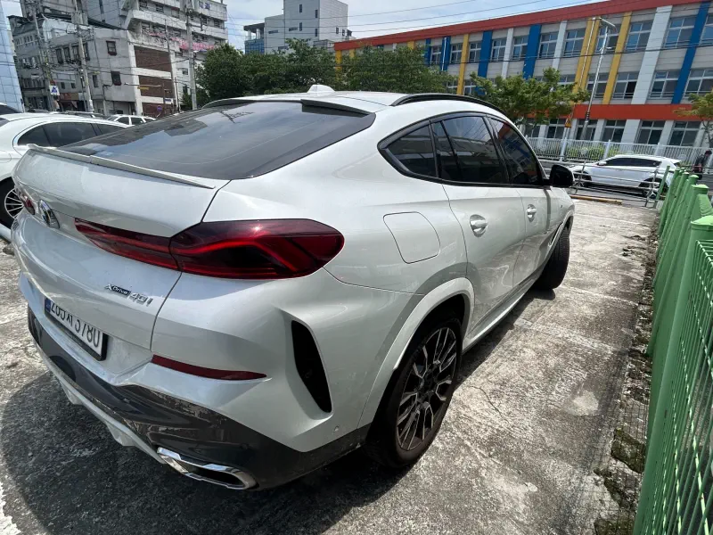 BMW X6