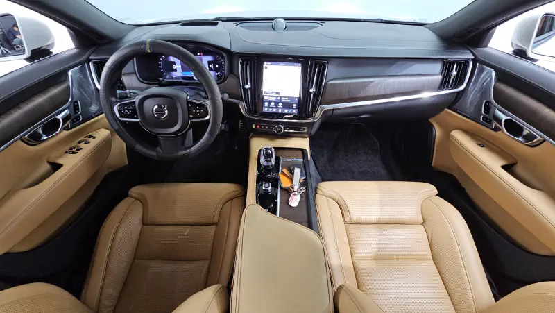 Volvo S90
