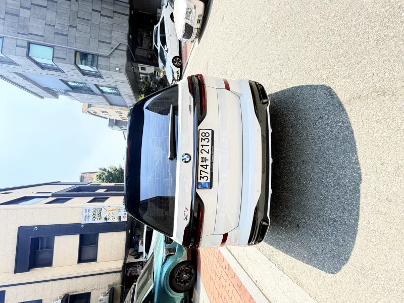 BMW X7