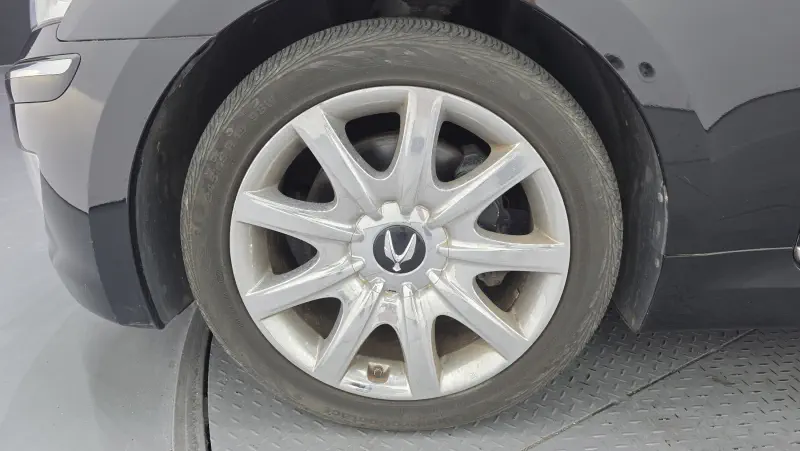 Hyundai Equus