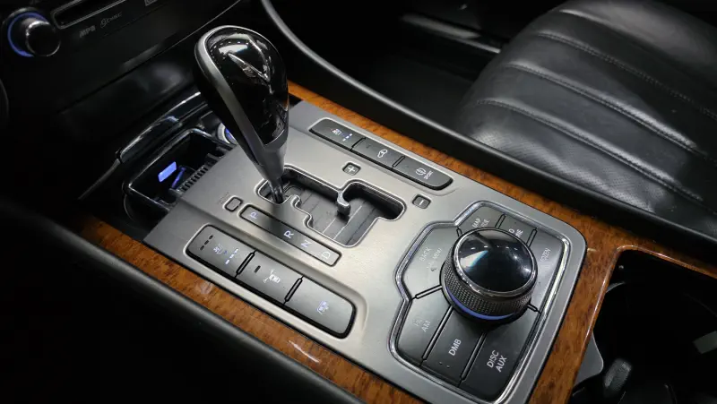 Hyundai Equus