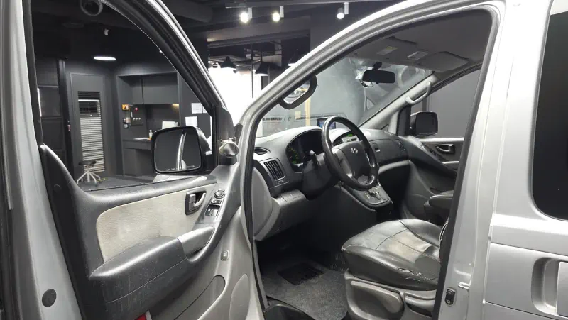 Hyundai Grand Starex