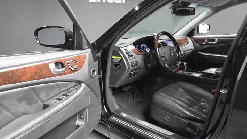 Hyundai Equus