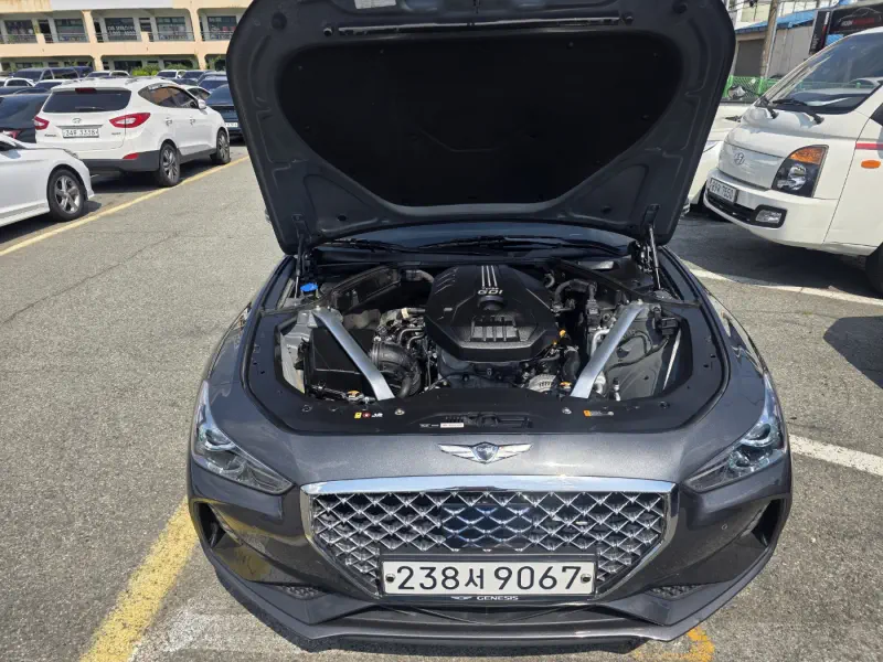 Genesis G70