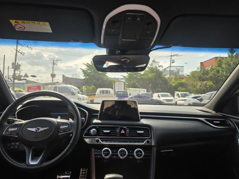 Genesis G70