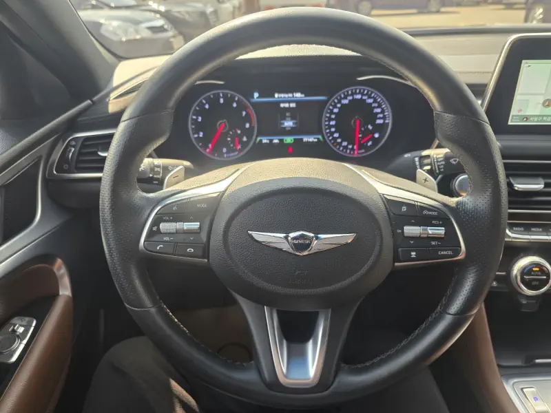 Genesis G70