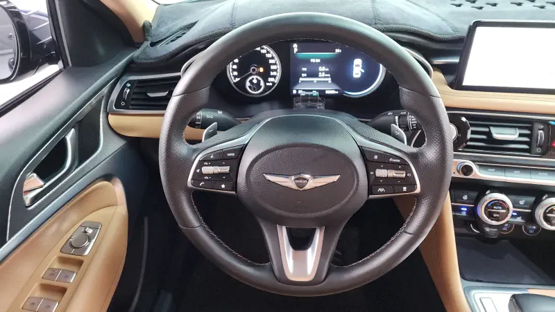 Genesis G70