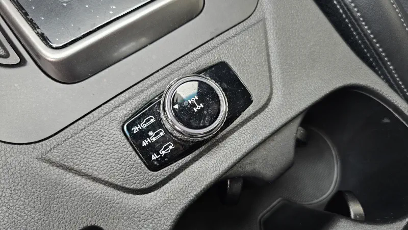 SsangYong Rexton Sports