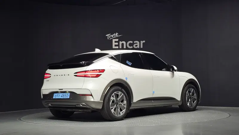 Genesis GV60