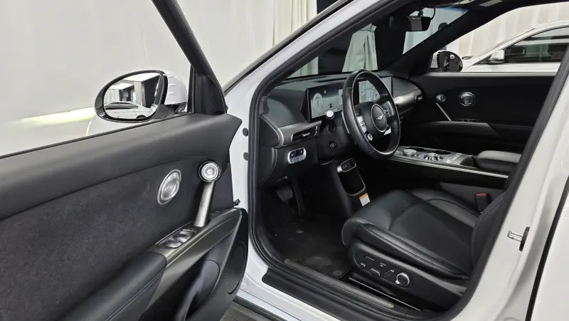 Genesis GV60