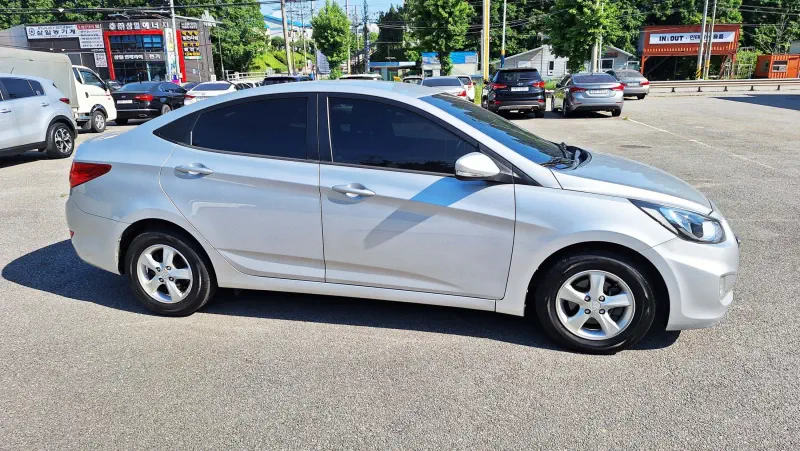 Hyundai Accent