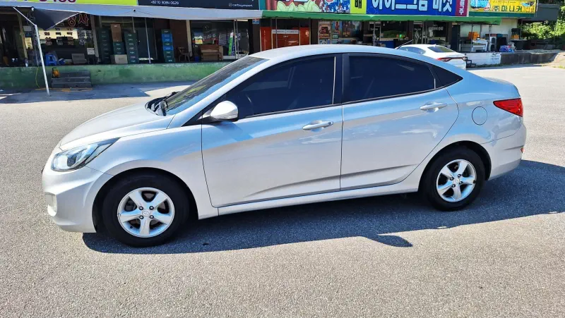 Hyundai Accent