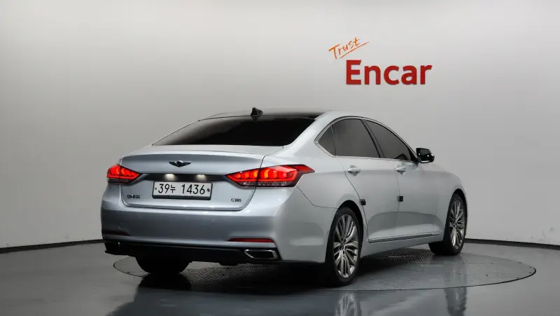 Hyundai Genesis