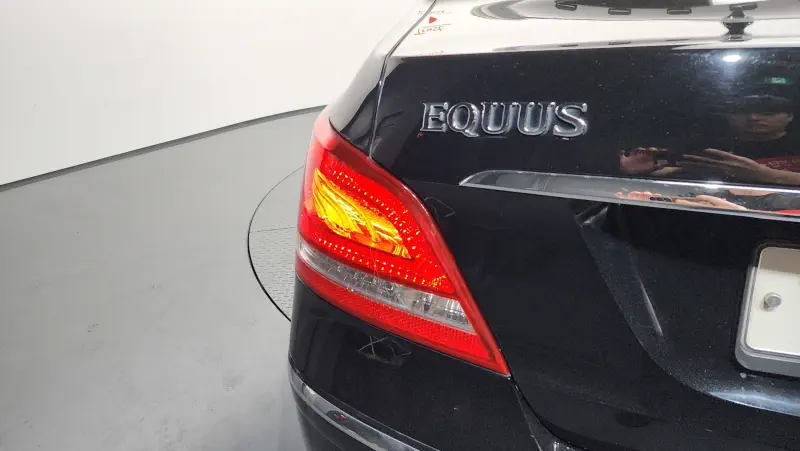 Hyundai Equus