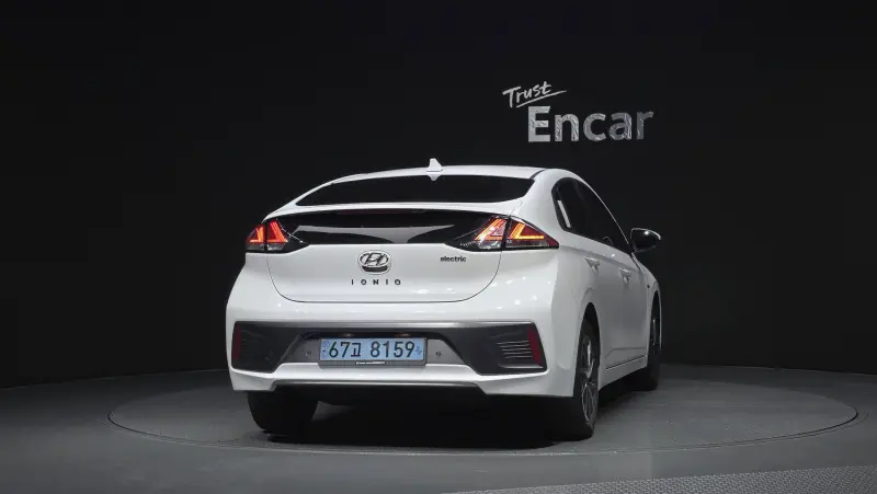 Hyundai Ioniq