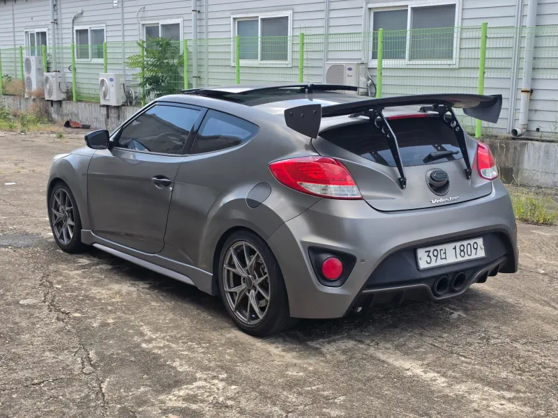 Hyundai Veloster