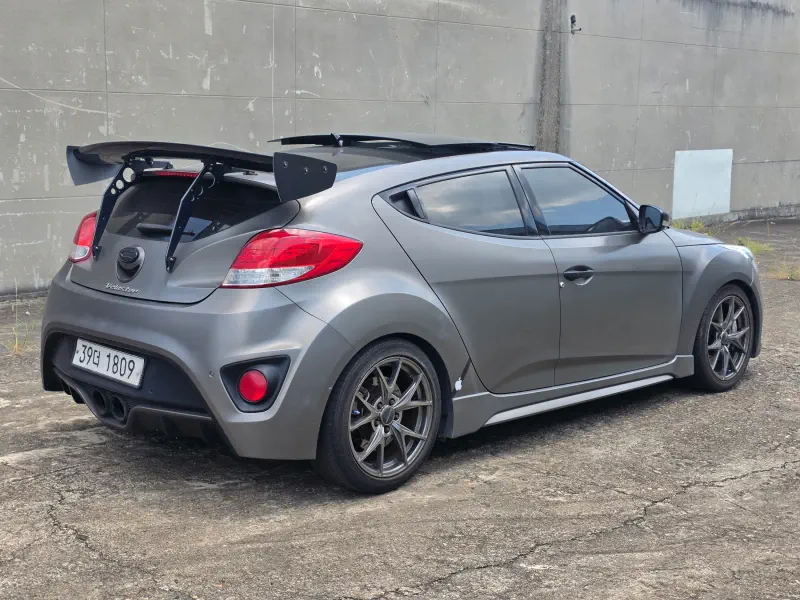 Hyundai Veloster