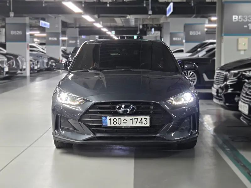 Hyundai Veloster