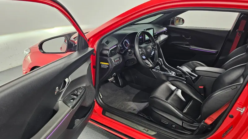 Hyundai Veloster
