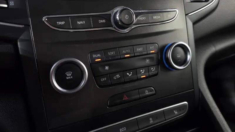 Renault Samsung SM6