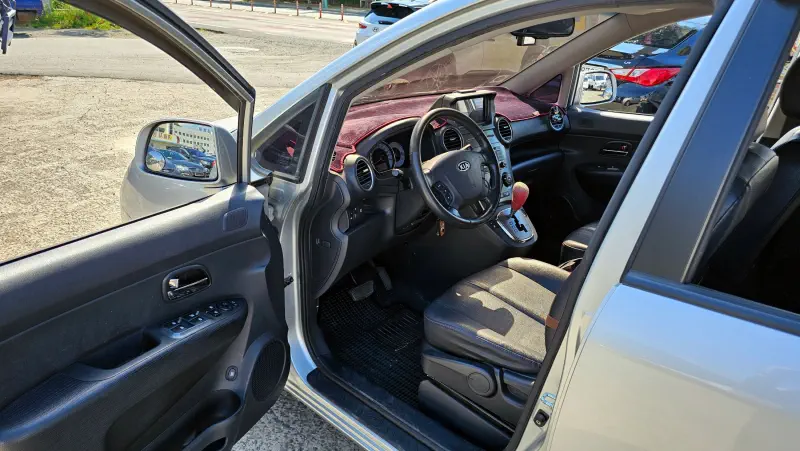 Kia Carens