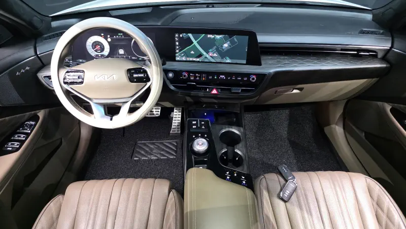 Kia K8