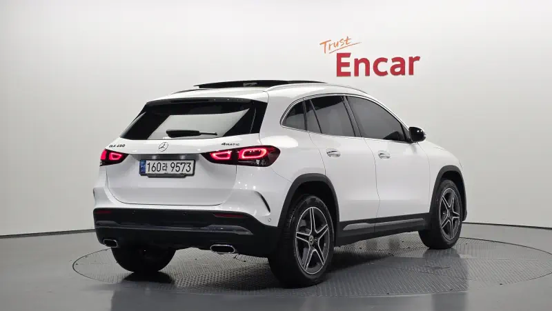 Mercedes-Benz GLA-Class
