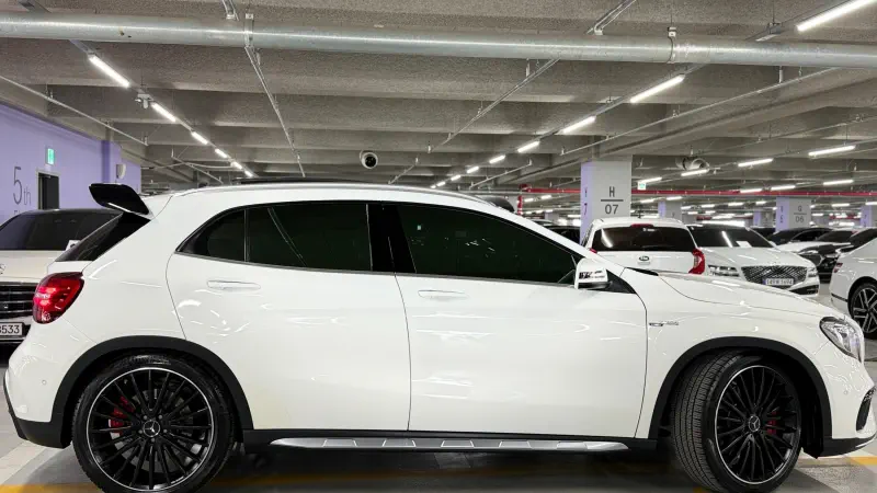 Mercedes-Benz GLA-Class