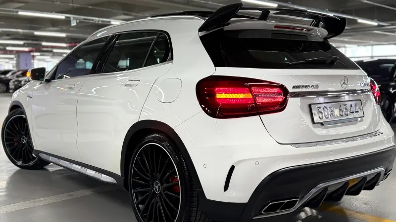 Mercedes-Benz GLA-Class