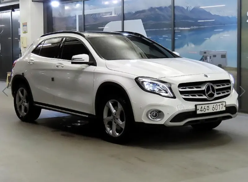 Mercedes-Benz GLA-Class
