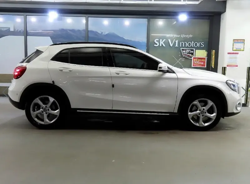 Mercedes-Benz GLA-Class