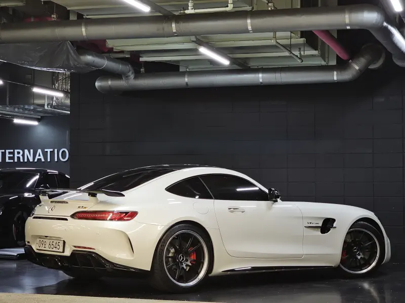 Mercedes-Benz AMG GT