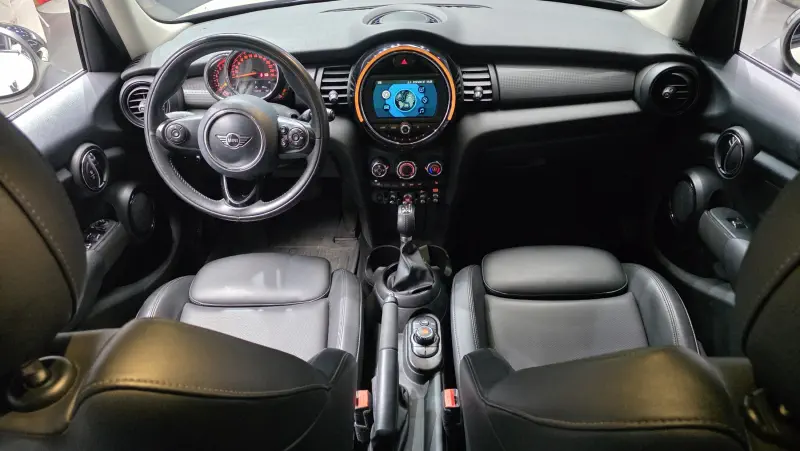 MINI Hatch