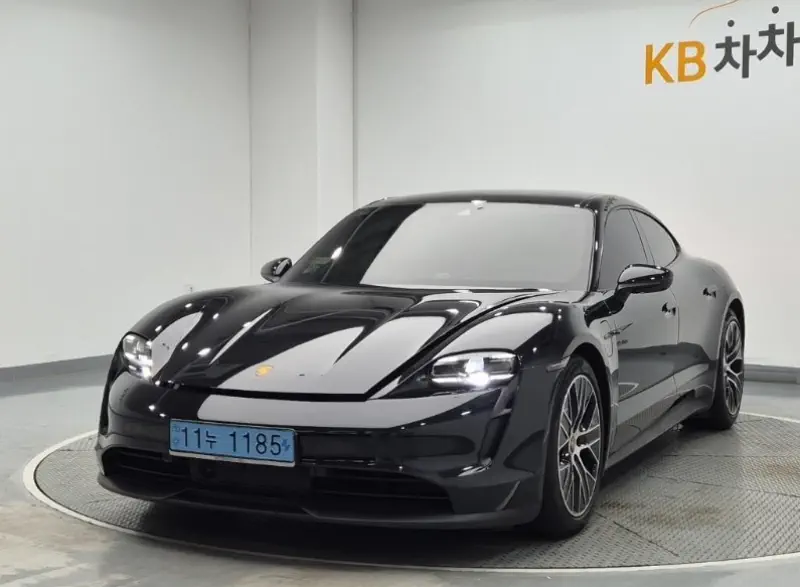 Porsche Taycan