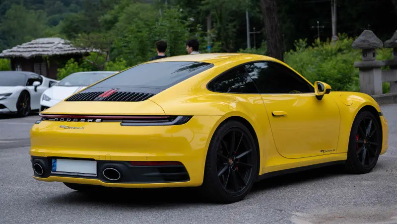 Porsche 911