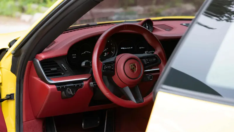 Porsche 911