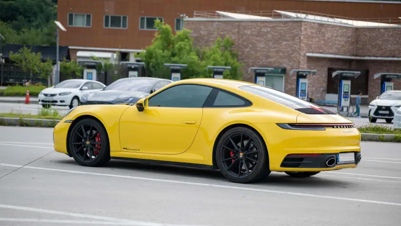 Porsche 911