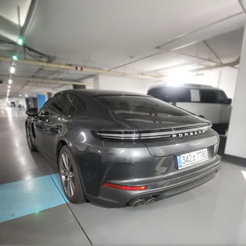 Porsche Panamera