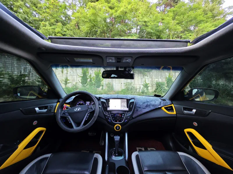 Hyundai Veloster