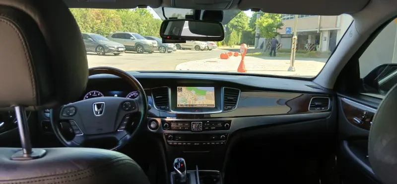 Hyundai Equus