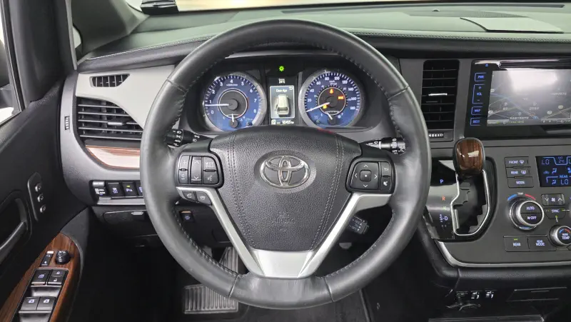 Toyota Sienna