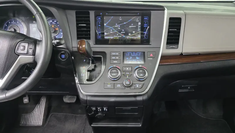 Toyota Sienna