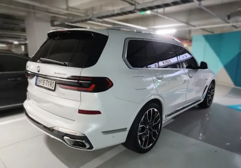 BMW X7