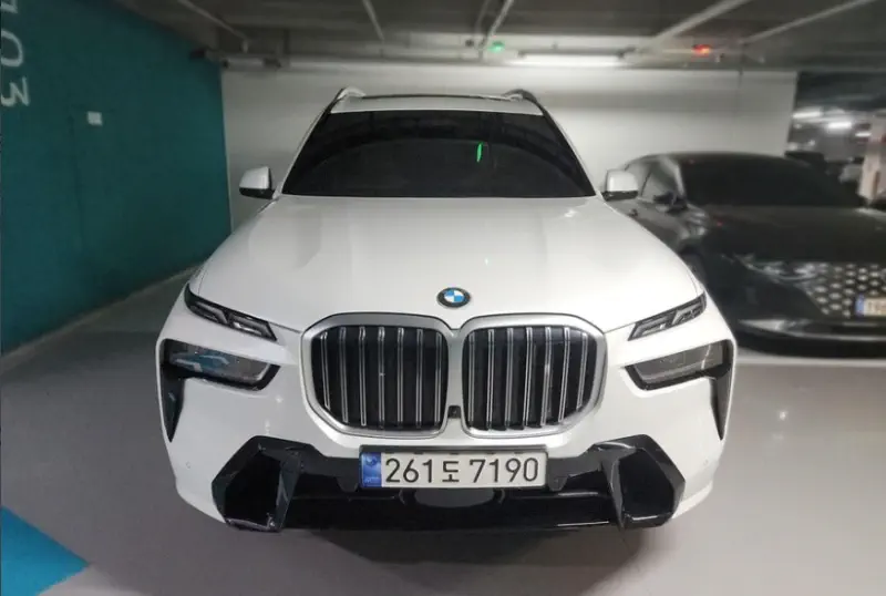 BMW X7