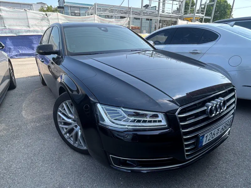 Audi A8