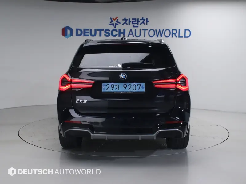 BMW iX3