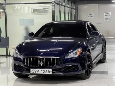 Maserati Quattroporte